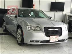 کرایسلەر 300